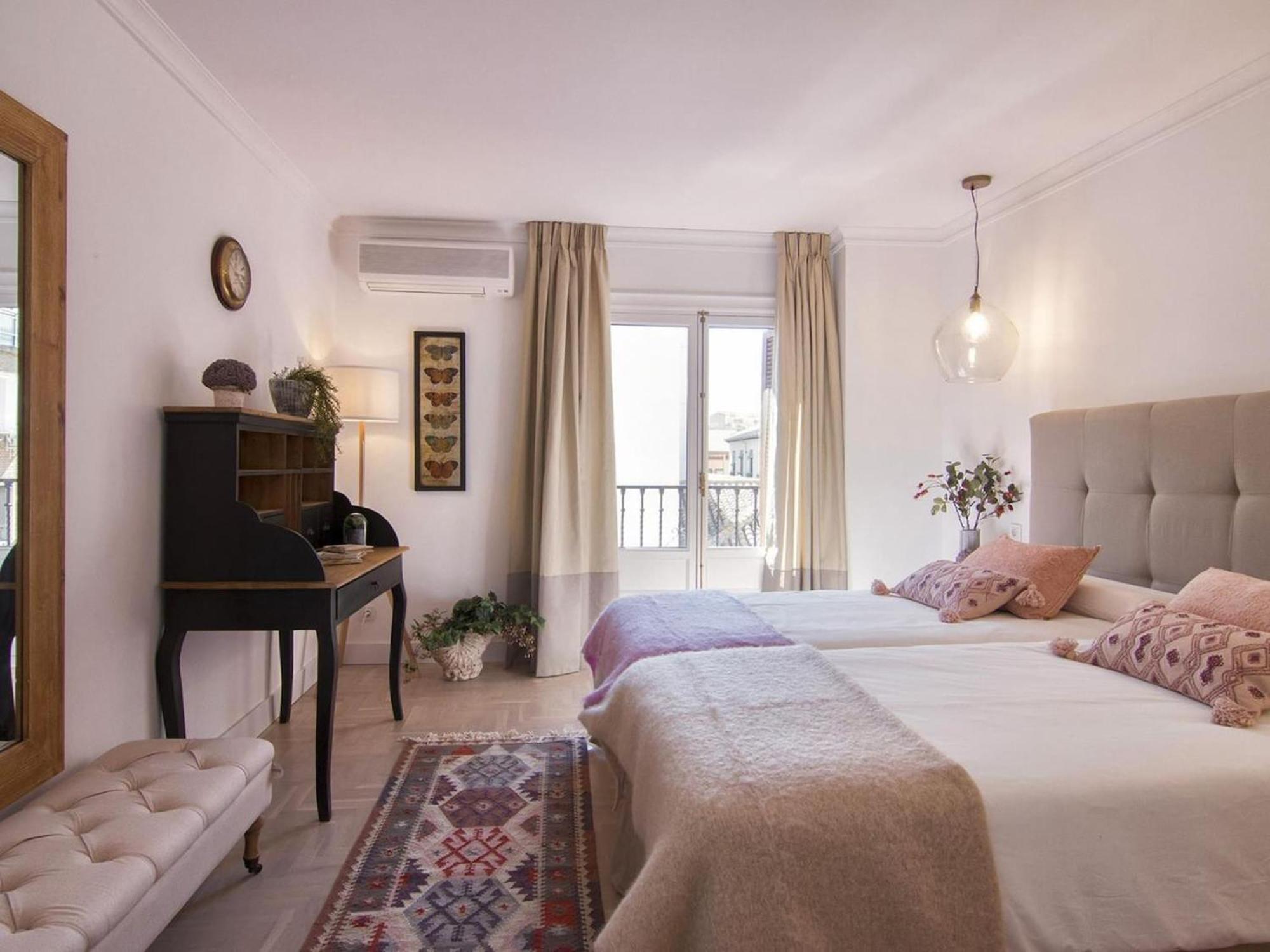 Glow And Elegant Apartment In Granada Center Free Parking Esterno foto
